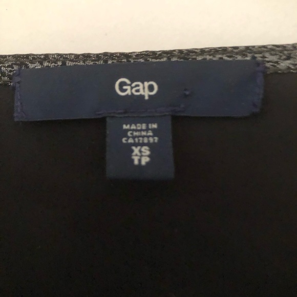 Gap Pullover Black/Silver Metallic Top with Sheer Sleeves. Size XS - Picture 3 of 3